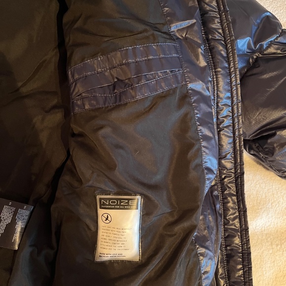 NOIZE Women’s Navy Blue Puffer Jacket - Picture 4 of 8